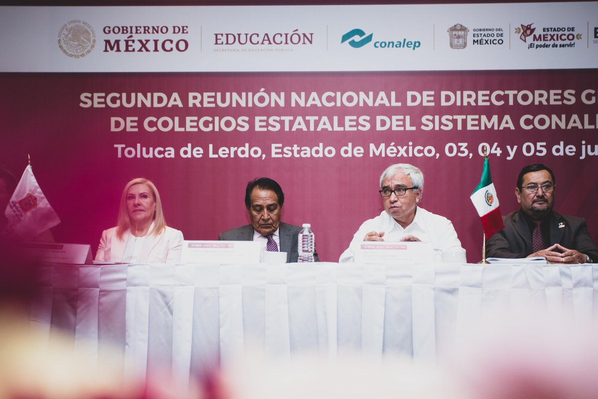 CONALEP_Mex's tweet photo. Nuestro Director General, @arturpontifes, presentó el Trabajo Colaborativo con los Colegios Estatales y las Oficinas Nacionales, de la Prospectiva CONALEP 2024-2030, con el objetivo de elevar a rango de política pública la educación profesional técnica. https://t.co/hglqQHk4pb