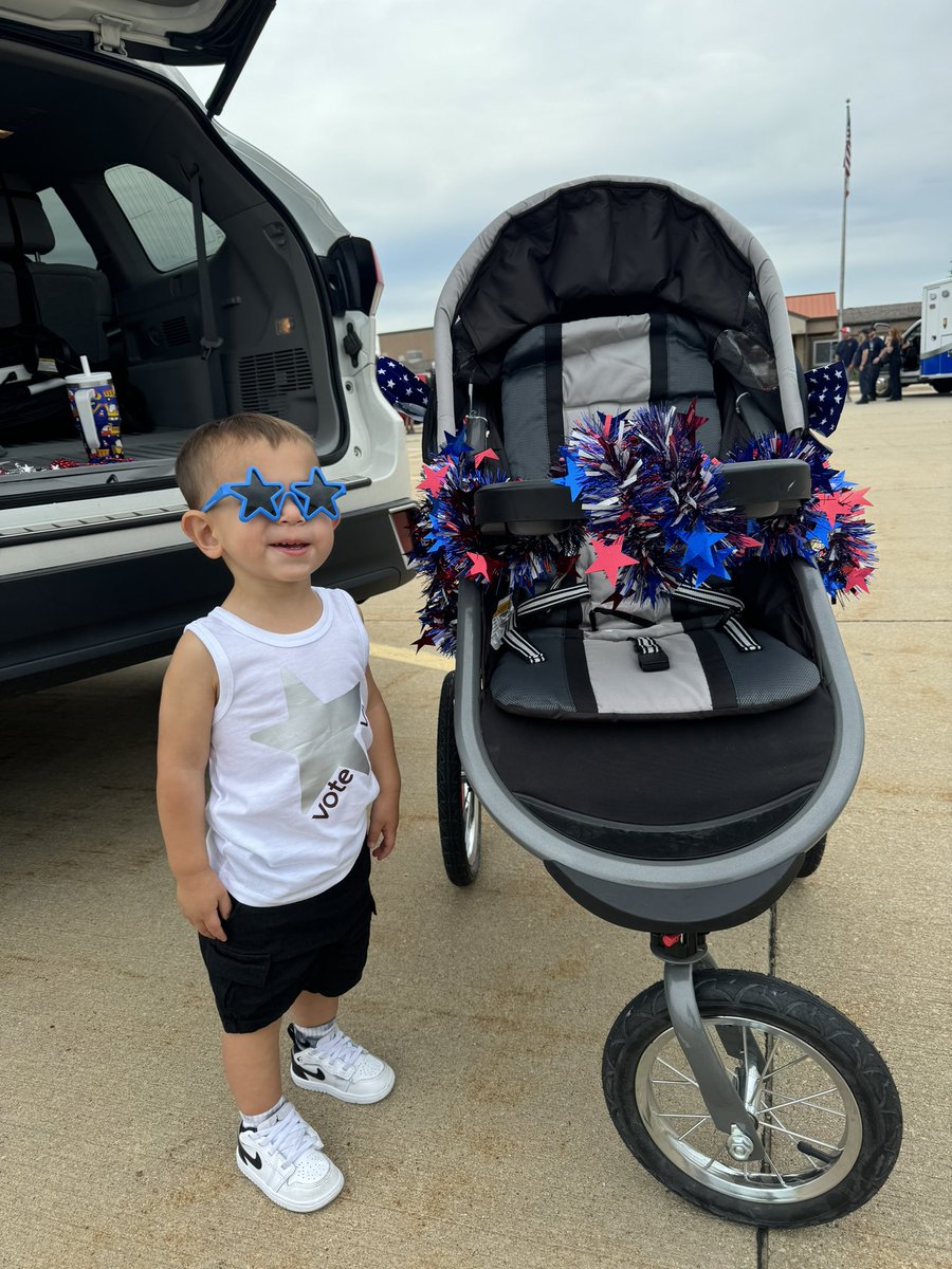 Happy Fourth of July everyone!!!!

He’s a few pics from our parade adventures today in DeWitt &amp; Clinton.