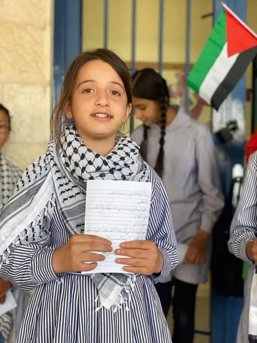 رزان تركمان

قتلتها أجهزة عباس في فض مظاهرة سلمية داعمة لغزة ليلة مجزرة مستشفى المعمداني 

لعنة الدم أزلية