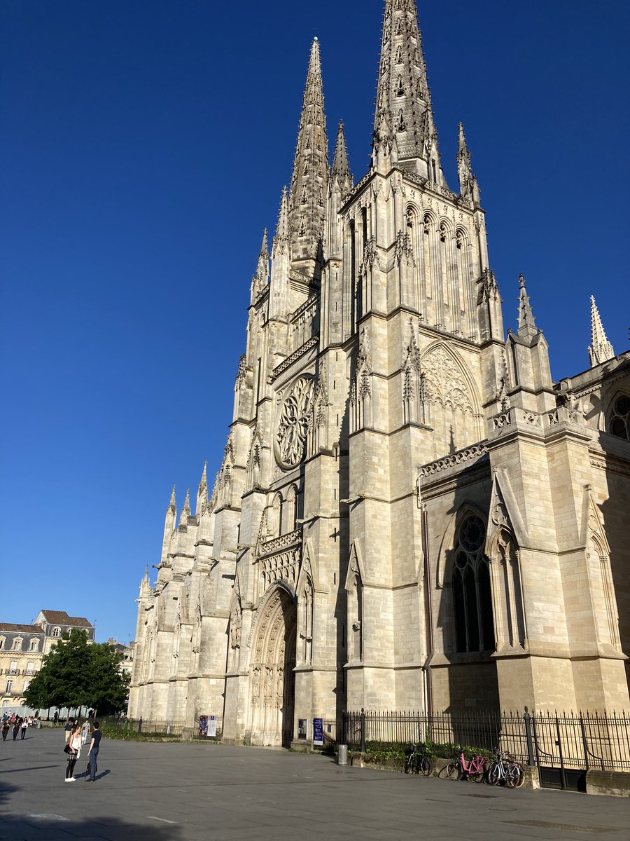 Emma Hilton tweet media