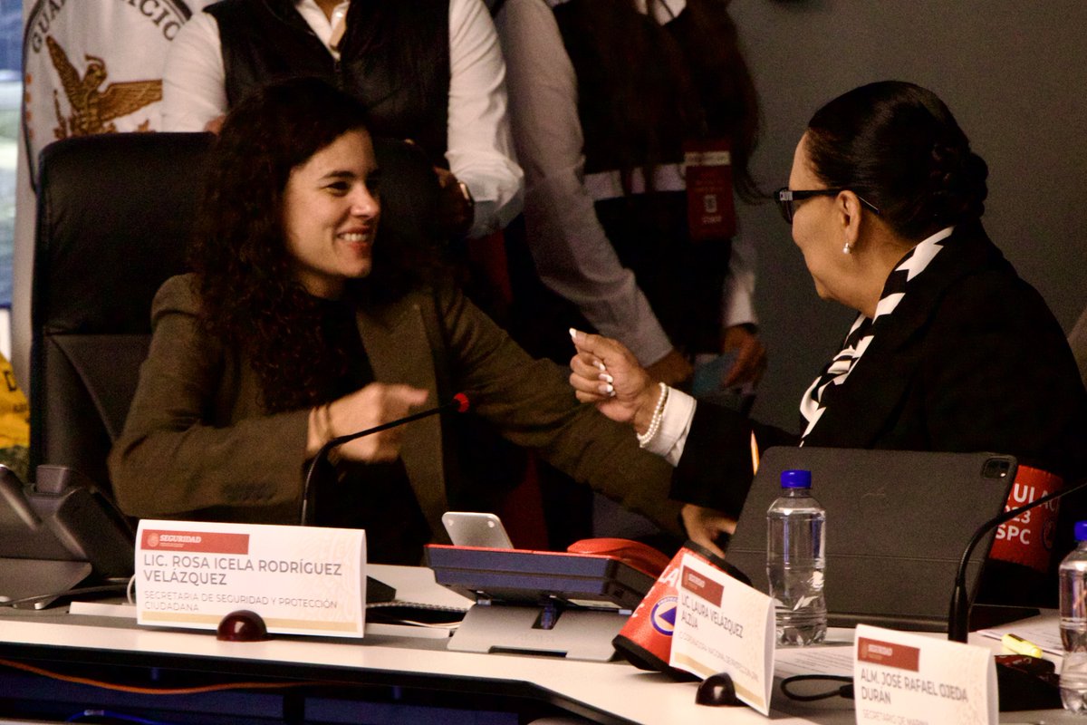 Me da mucho gusto el nombramiento de <a href="/rosaicela_/">Rosa Icela Rodríguez Velázquez</a>. Estoy segura que será una gran Secretaria de Gobernación. Me consta que es una mujer honesta y de principios, con el talento político para escuchar y atender a todas y todos.

Como ella sabe perfectamente, cuenta conmigo siempre.