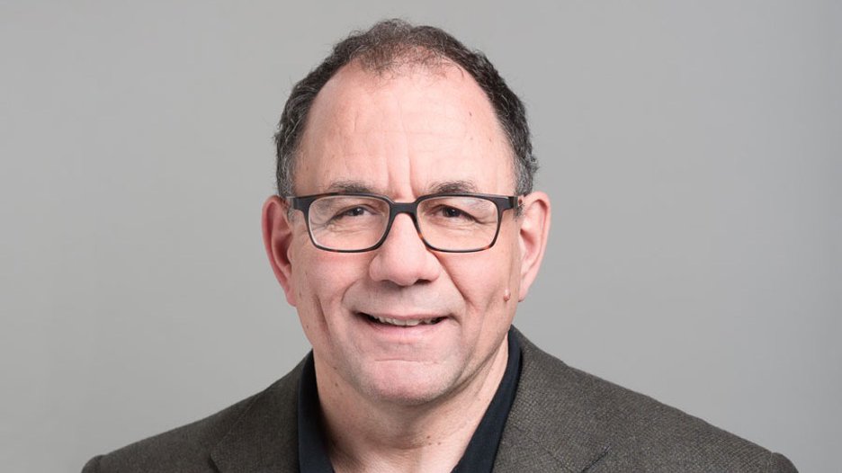 Congratulations to #UofTEngineering professor Jonathan Rose, who has been named a Member of the Order of Canada! Rose was honoured for his groundbreaking innovations in the architecture and software used in field-programmable gate arrays. Read more: uofteng.ca/svdc1o