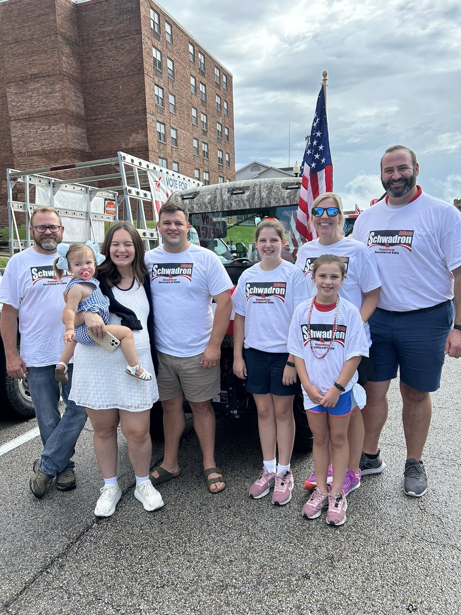 AJSchwadron's tweet image. Had a great time with the family and the Marion county GOP in the Hannibal Independence Day parade.
#MoSos