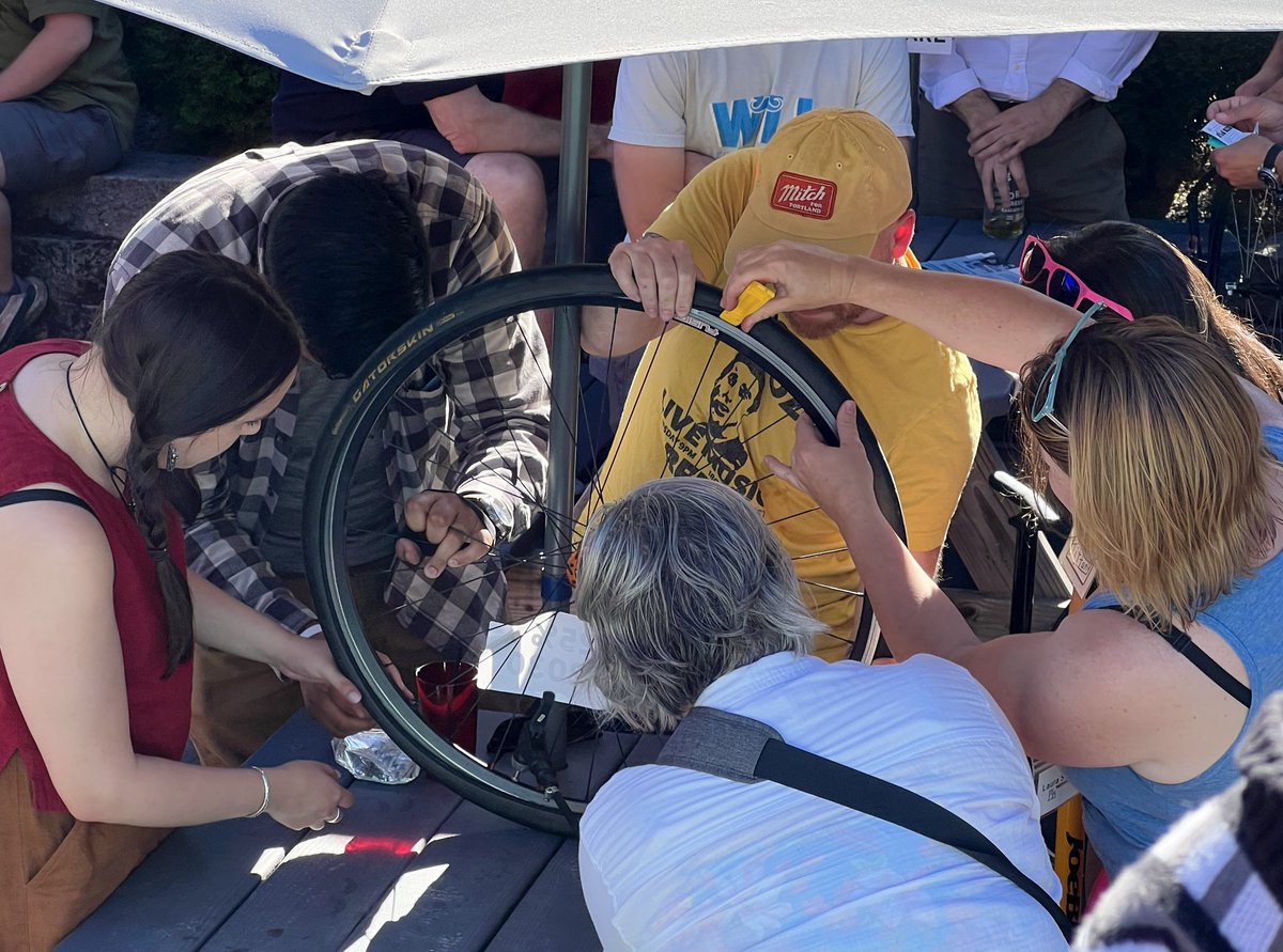 Last night was historic for local bike advocacy. Worked w <a href="/bikeloudpdx/">BikeLoud PDX</a> to bring 27 city council candidates (including 3 mayoral hopefuls) to Bike Happy Hour where they were split into 4 teams &amp; tasked to fix a flat tire together.  

This is what democracy looks like! 👊🚲🙏