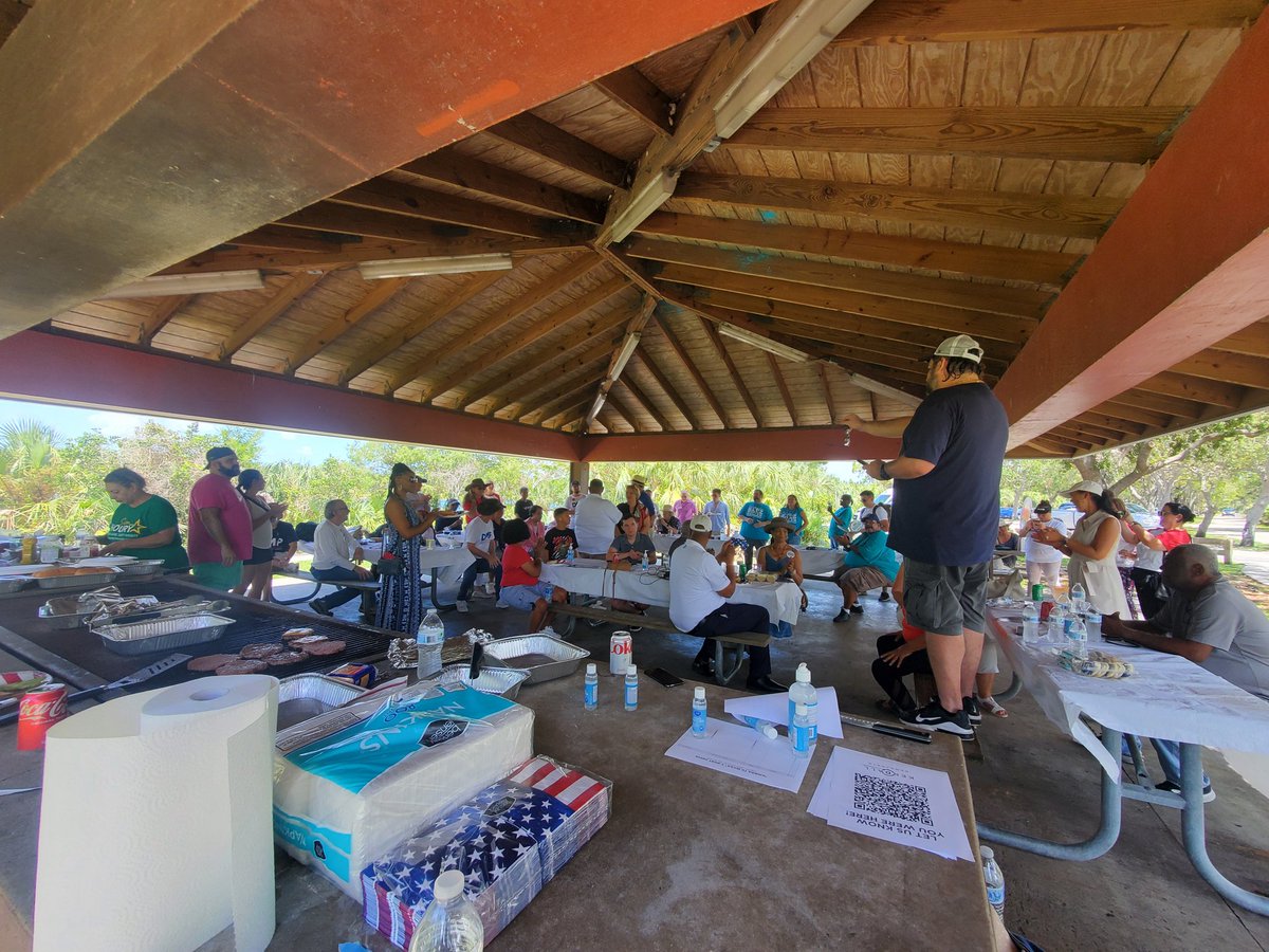 kendall_dems's tweet photo. Thank you to everyone who came out to the #FreeDEM BBQ! Hosted by @kendall_dems every #July4th, we celebrate and appreciate our Democratic leaders, volunteers, and activists for their dedication and hard work. https://t.co/tWzc1oBnwT