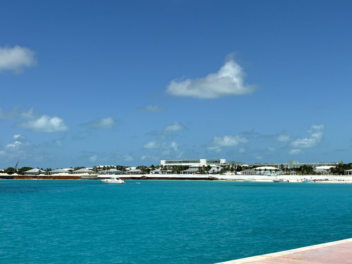 Ise12's tweet photo. Happy 4th from Bimini, Bahamas!! 😎🇺🇸🍾🚢🎆🏖️ https://t.co/CVw8zD9E2n
