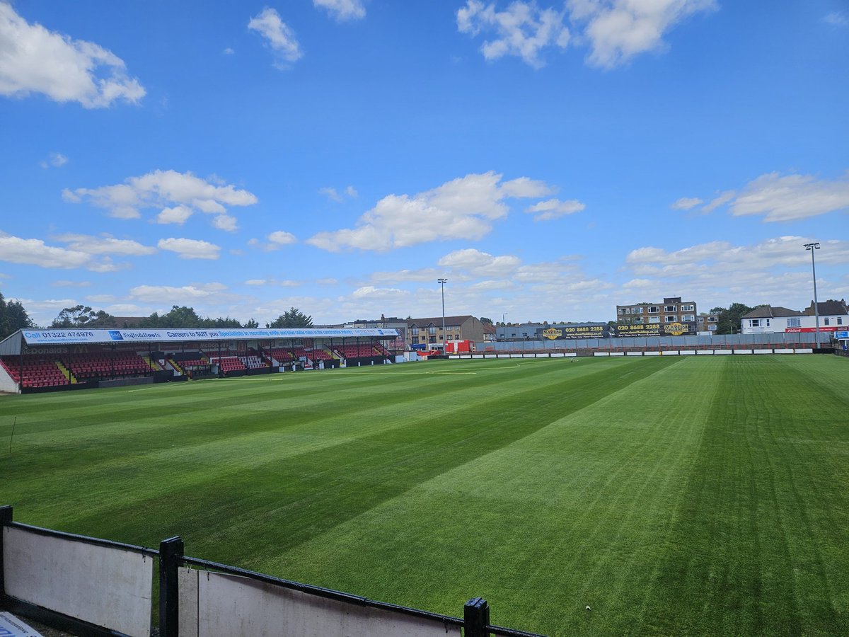 Jamie Honeyman (@jamiesmiles1508) on Twitter photo Really pleased how it's coming along nicely now for getting close to the first pre season of season. I like to say big thank you for <a href="/benwhite2012/">ben white</a> for helping out with rotary cut today &me on old <a href="/MountfieldMower/">MountfieldLawnmowers</a> push one was good work out my belly. <a href="/wellingunited/">Welling United FC</a> <a href="/ianajordan/">Jordans</a> Really pleased how it's coming along nicely now for getting close to the first pre season of season. I like to say big thank you for <a href="/benwhite2012/">ben white</a> for helping out with rotary cut today &me on old <a href="/MountfieldMower/">MountfieldLawnmowers</a> push one was good work out my belly. <a href="/wellingunited/">Welling United FC</a> <a href="/ianajordan/">Jordans</a>