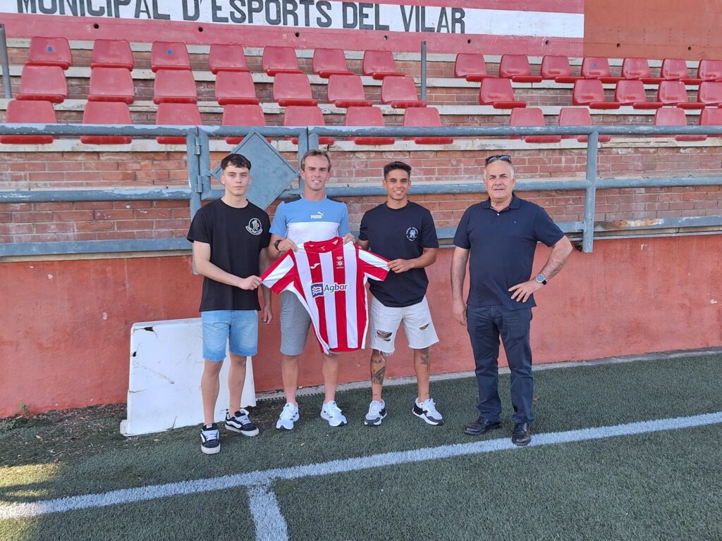 Èrik Barroso, Matty i Dani Fernández arriben a la <a href="/UEValls/">Unió Esportiva Valls</a>
valls.radiociutat.com/2024/07/04/eri…
#LligaElit #FutbolCat