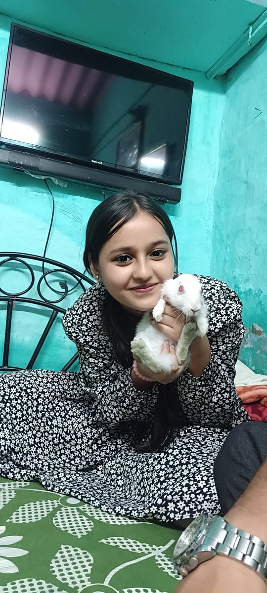 KoreanRashi's tweet photo. हे भगवान, जिंदगी में बस इतना कामयाब कर देना कि किसी गरीब की मदद करने से पहले सोचना ना पड़े 🥺 https://t.co/rYVwuUGV30