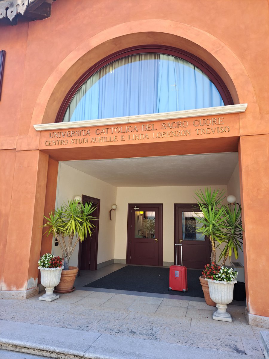 Nina Rosa Neuendorff (@neuendorff_nr) on Twitter photo A wonderful 2nd day of #gerionc in #Treviso goes to its end <a href="/YoungSIOG/">Young SIOG</a> <a href="/SIOGorg/">SIOG</a> <a href="/kwokleungcheung/">Kwok-Leung Cheung</a> <a href="/ShivanshanP/">Shivanshan Pathmanathan</a> <a href="/DrKirstyB/">Kirsty Balachandran</a> A wonderful 2nd day of #gerionc in #Treviso goes to its end <a href="/YoungSIOG/">Young SIOG</a> <a href="/SIOGorg/">SIOG</a> <a href="/kwokleungcheung/">Kwok-Leung Cheung</a> <a href="/ShivanshanP/">Shivanshan Pathmanathan</a> <a href="/DrKirstyB/">Kirsty Balachandran</a>