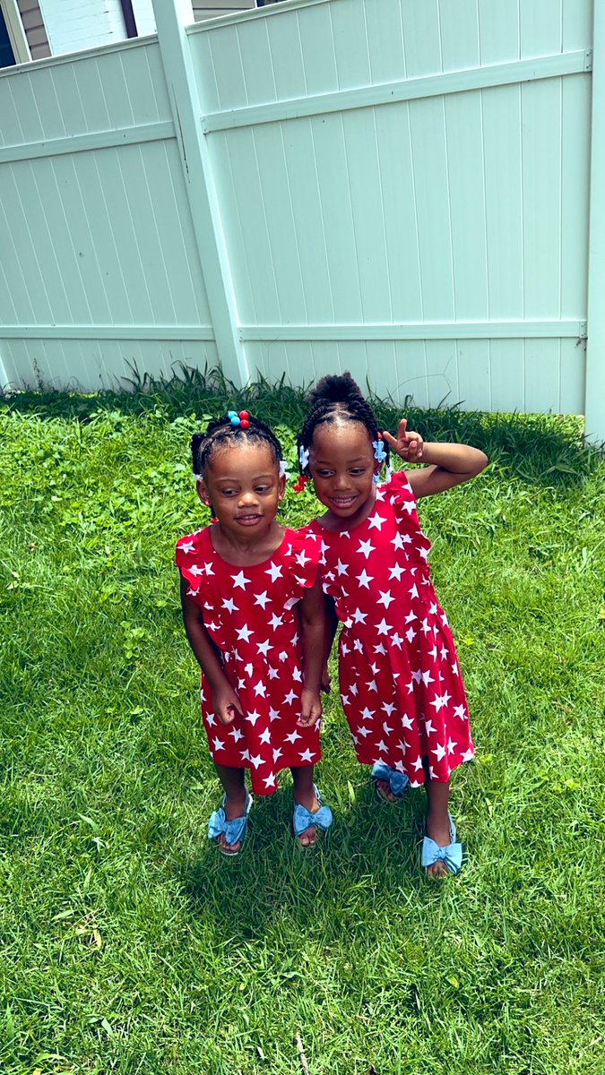LovelyRonzi's tweet photo. My youngest 2 Happy 4th of July https://t.co/d6PGsENokG