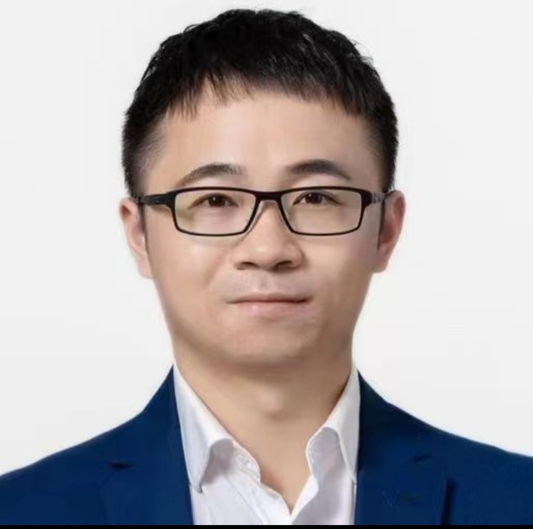 PhaedraXTeddy's tweet photo. Chinese teacher #LiChao pretends to be an ugly lady and adopts cats to torture for videos to torment previous owners 🤡👹🤡.
#OnlyInChina ! 
#BoycottChina, it's legal ! What a #RoleModel ⏬️ https://t.co/R55eewNF2d