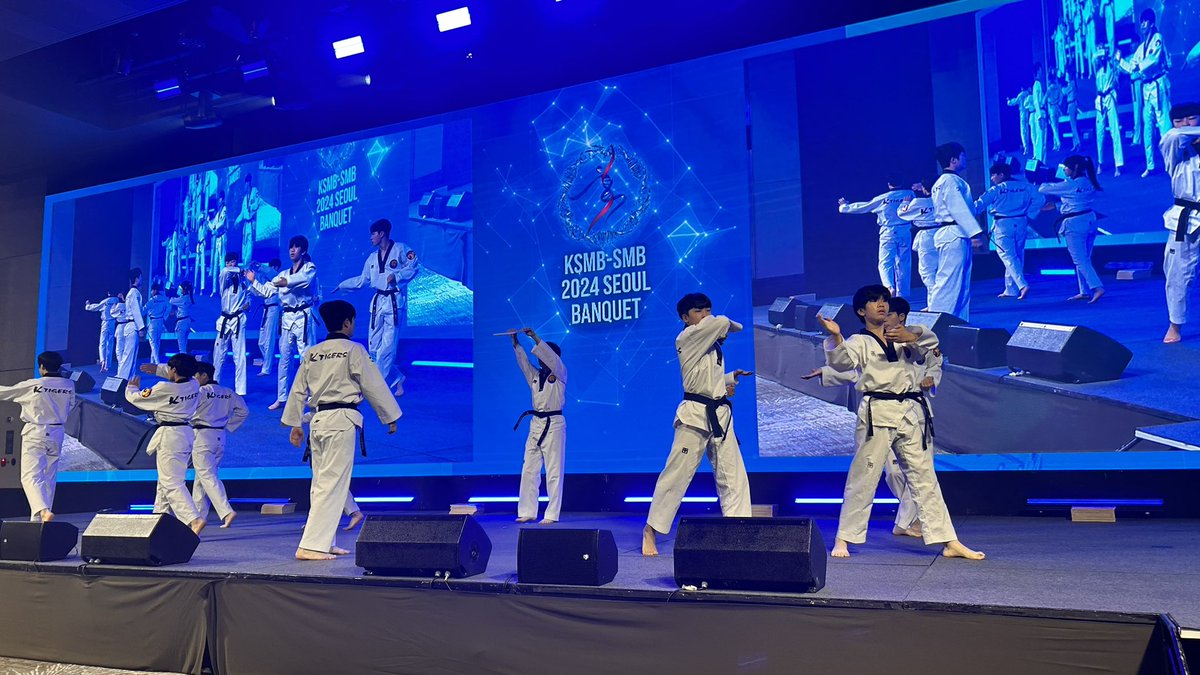 umichkim's tweet image. Hope you were happy with Gangnam style banquet of  #SMB202!