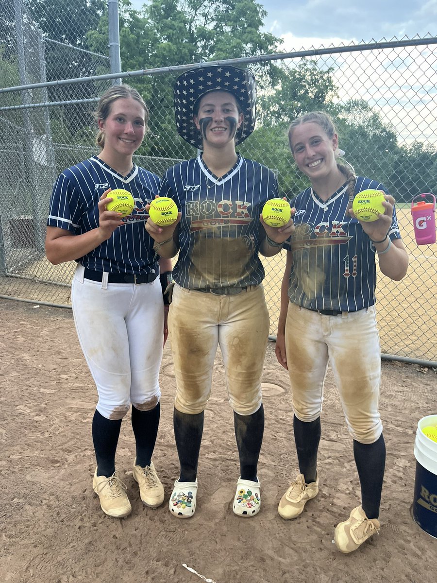 Rock Gold VA 18U Buchanan/Sable tweet media