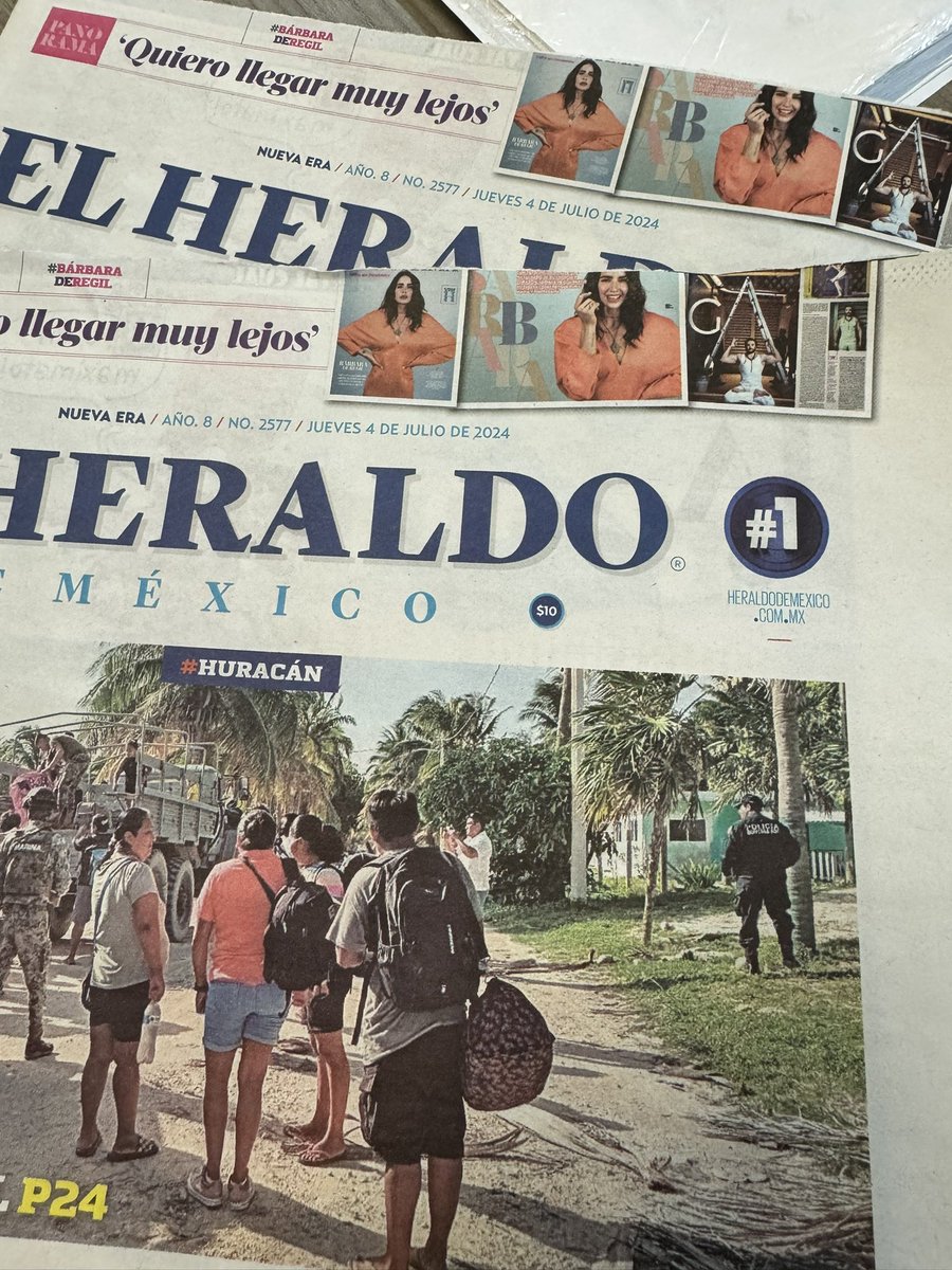 SamKellyAiello's tweet photo. @heraldodemexico oigan, buscando el suplemento #PANORAMA con #BÁRBARADEREGIL d este jueves y recorrer varios puestos y comprando un par, pensando q a lo mejor le habían volado al primero el suplemento, descubrí que hoy… ¡SE LES OLVIDÓ DARNOS EL PANORAMA D @barbaraderegil! 😱😭 https://t.co/G5bxc7BwLa