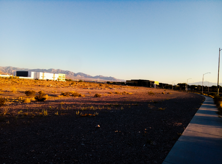 Onedove_LV's tweet photo. This too is Clark County #LasVegas ... For locals.
#offstrip #LocalNews #desertlife #July4th2024 111⁰F https://t.co/DF2mxAHEtN