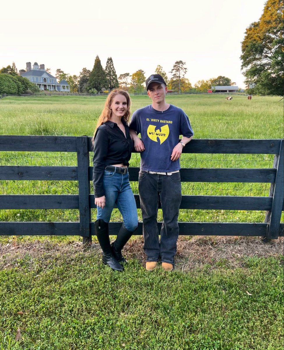 Lana Del Rey Info tweet media