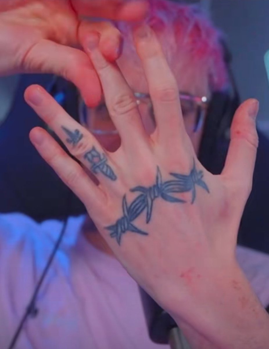 Trole en Spotify tweet media