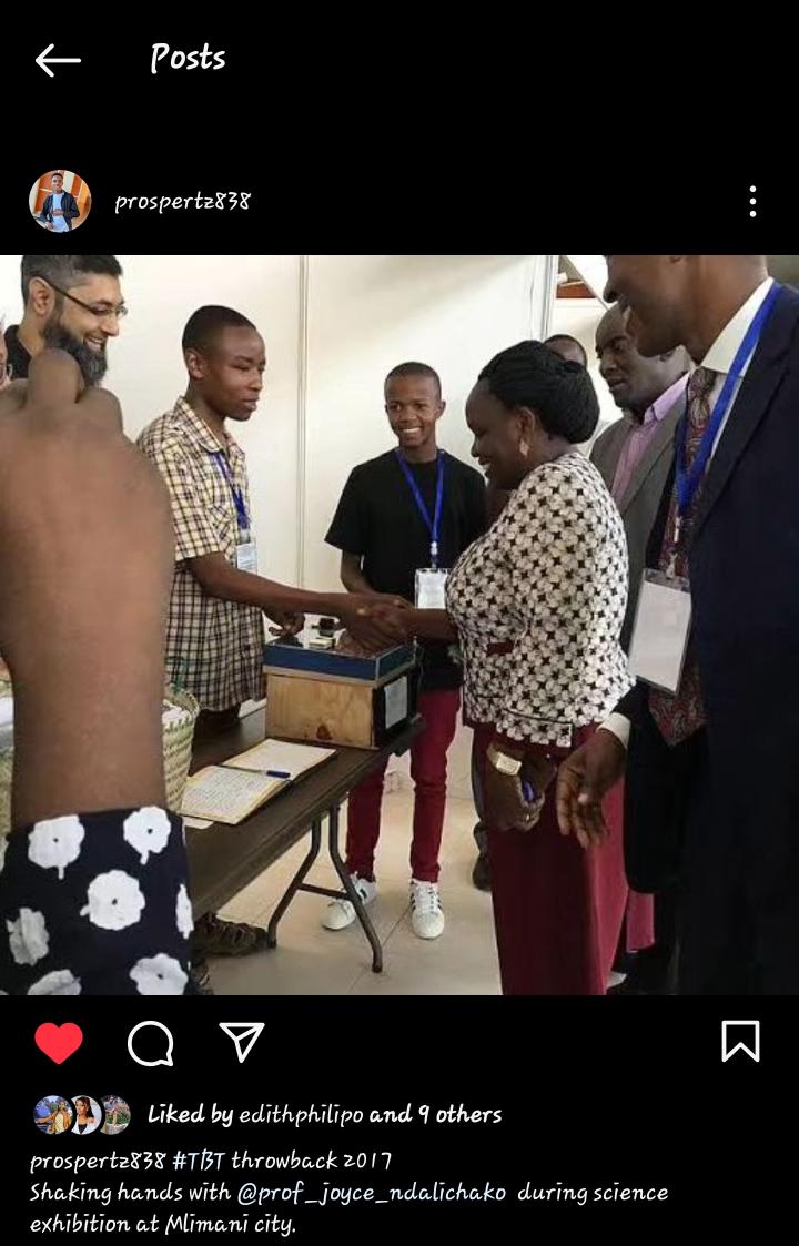 epro_tz's tweet photo. @TuliaAckson Shikamoo mama, naitwa Prosper mwanachuo Mzumbe. Naomba support yako nifanikishe ubunifu wangu. Awali nkiwa sekondari nlifanya ubunifu nkashinda tuzo. Baada ya hapo sapoti ilikua ndogo. Kwa sasa na ubunifu ambao utakua na manufaa sana sekta ya elimu. Namba yangu 0756726893 https://t.co/5rY0JJTgZl