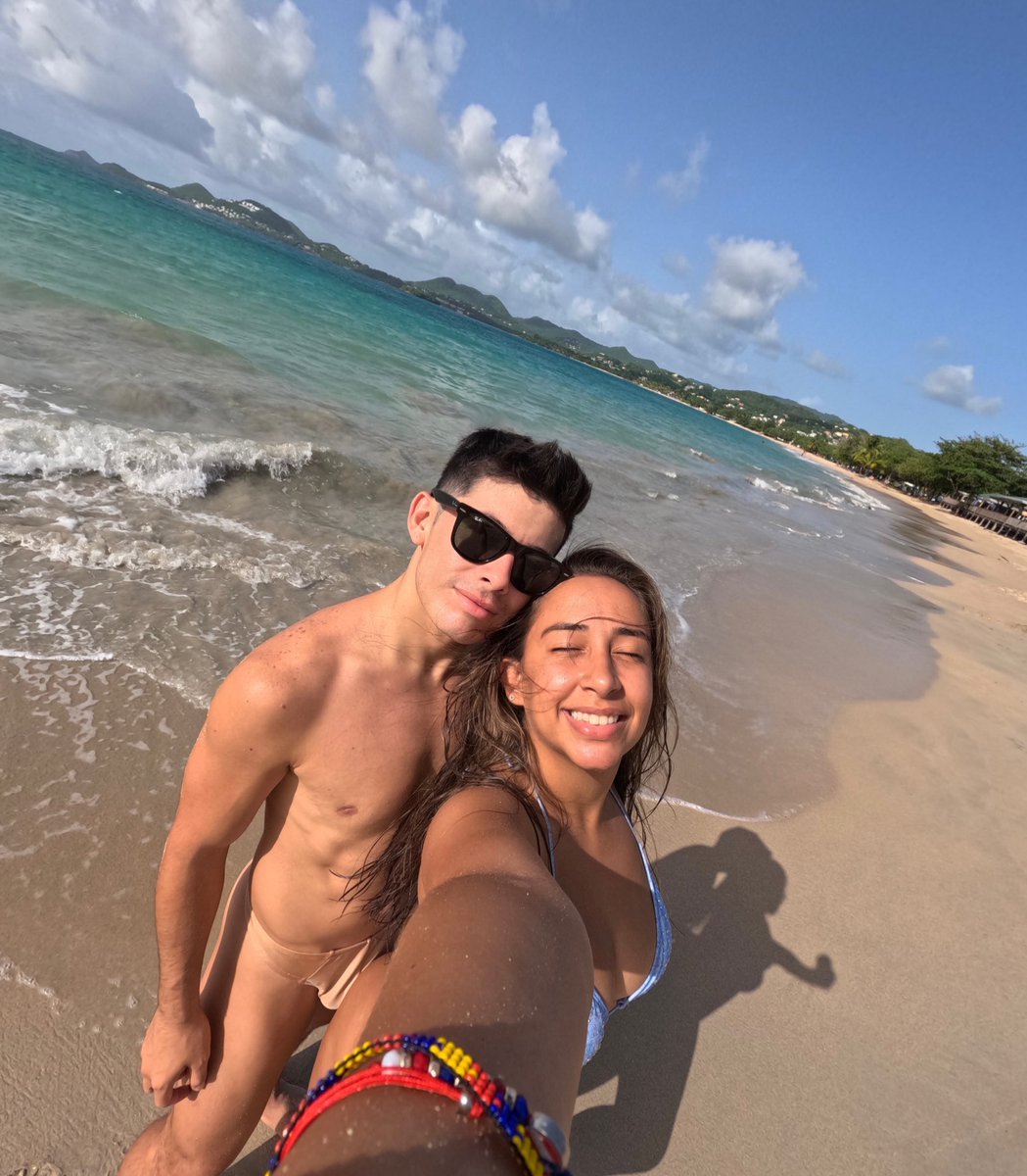 Karlo (@imnotcardib) on Twitter photo 