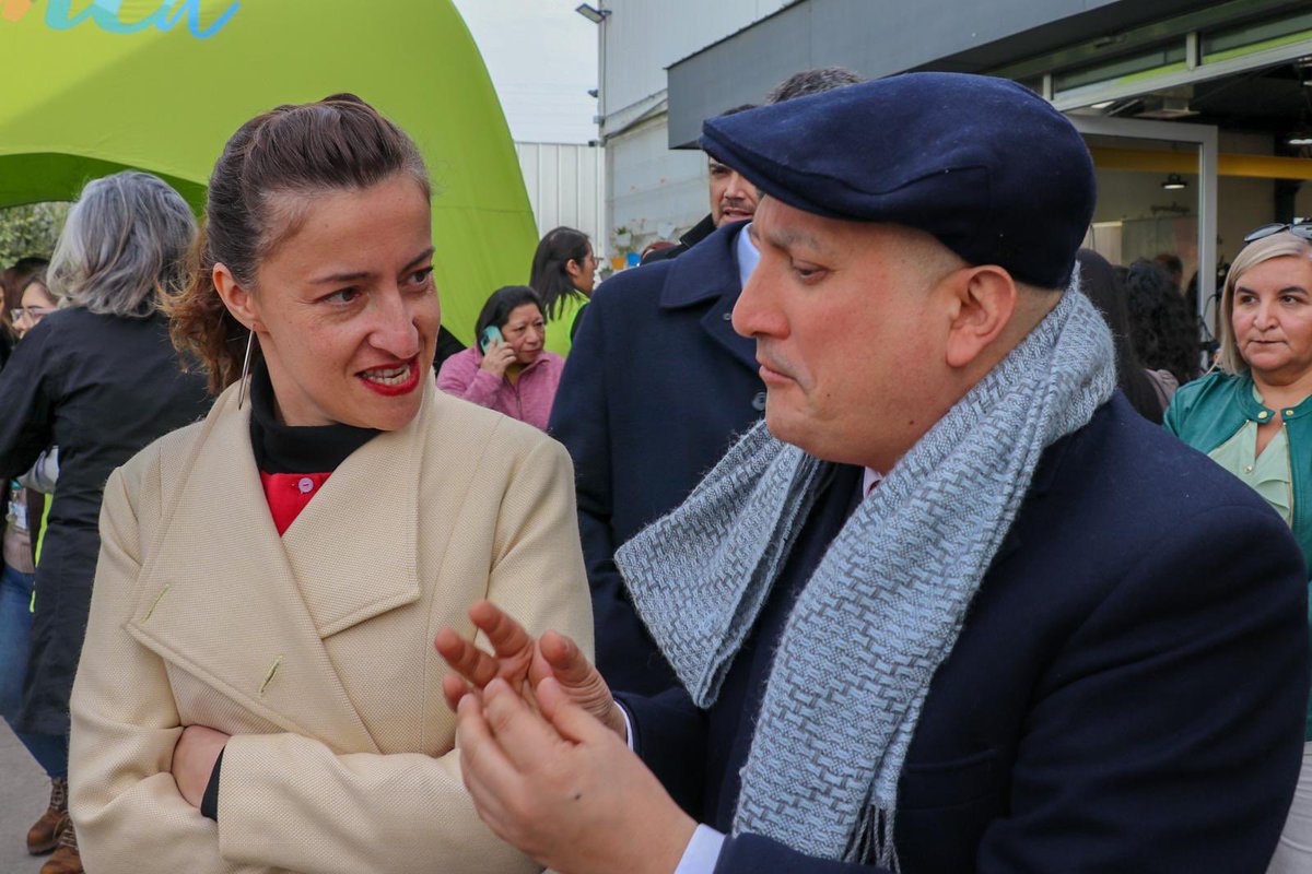 SubseBBNN's tweet image. El subsecretario de BBNN @sebas_vergara participó junto a su par de Telecomunicaciones @claudioarayasm y del hito de publicación de la Ley “Internet como Servicio Público, que consagra la conectividad digital como un derecho básico de todos. #ChileMejorConectado #ChileEsDigital