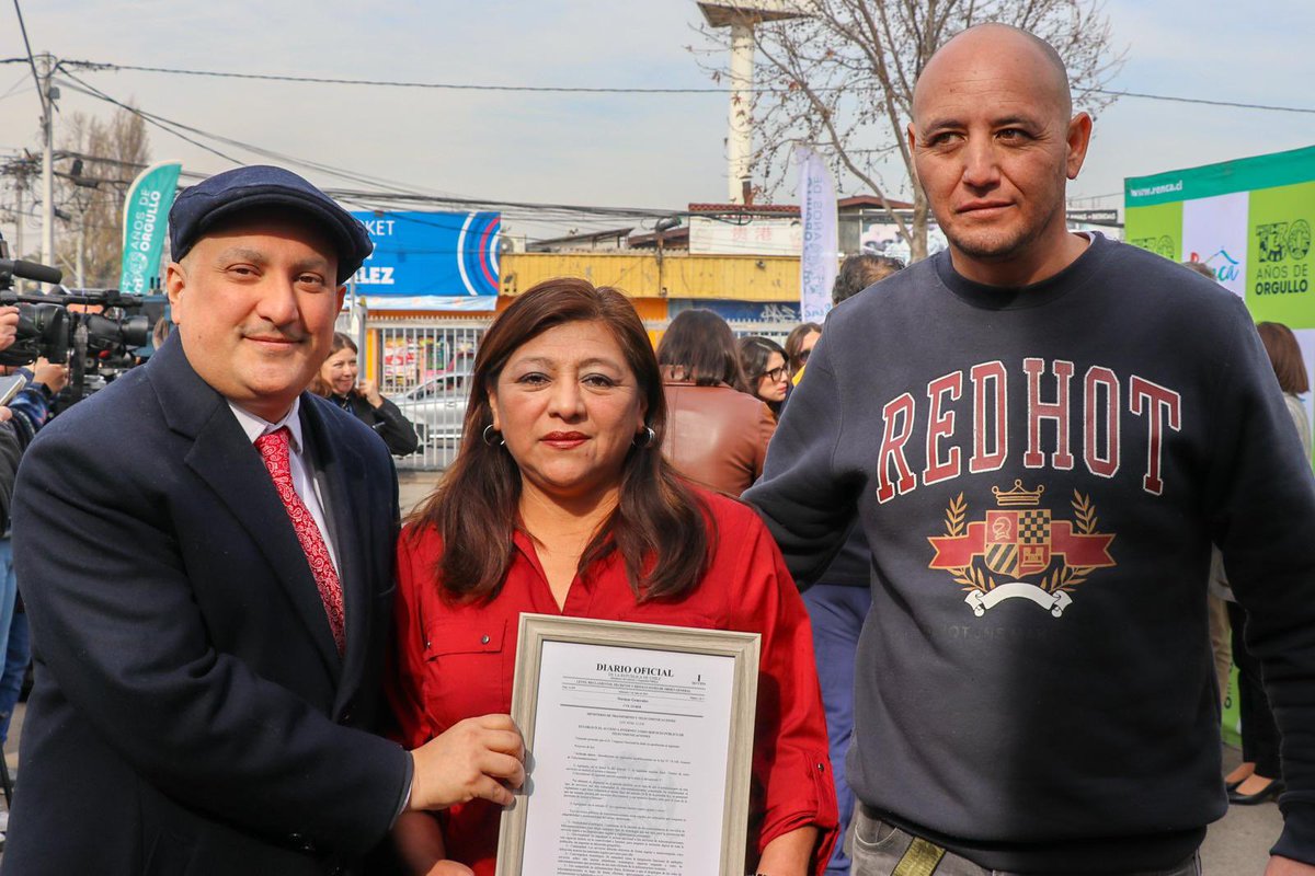 SubseBBNN's tweet image. El subsecretario de BBNN @sebas_vergara participó junto a su par de Telecomunicaciones @claudioarayasm y del hito de publicación de la Ley “Internet como Servicio Público, que consagra la conectividad digital como un derecho básico de todos. #ChileMejorConectado #ChileEsDigital