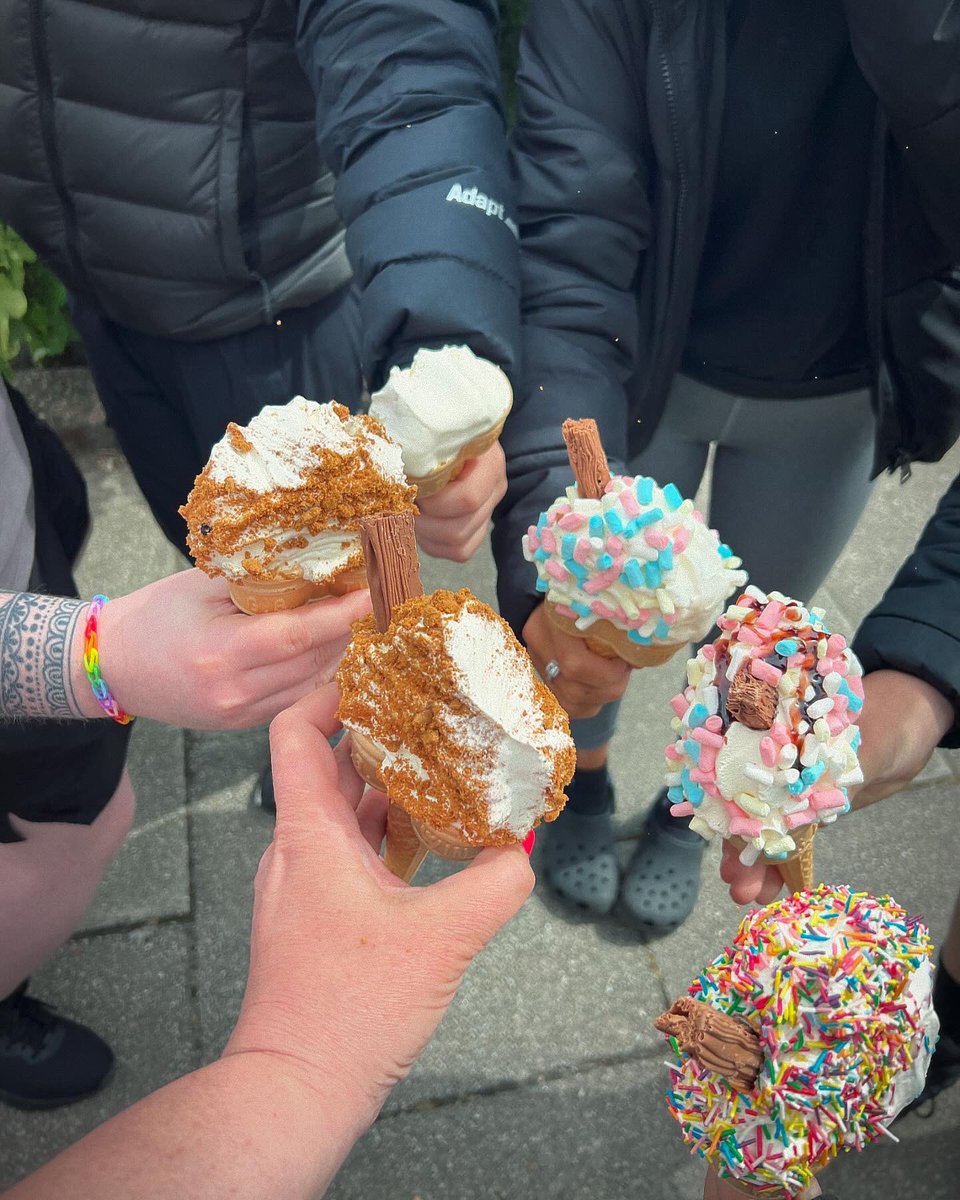 stmaltdelivery's tweet photo. An end of term treat for some of our young people. 🍦 #ibelongweachieve https://t.co/X3NX1epVmZ