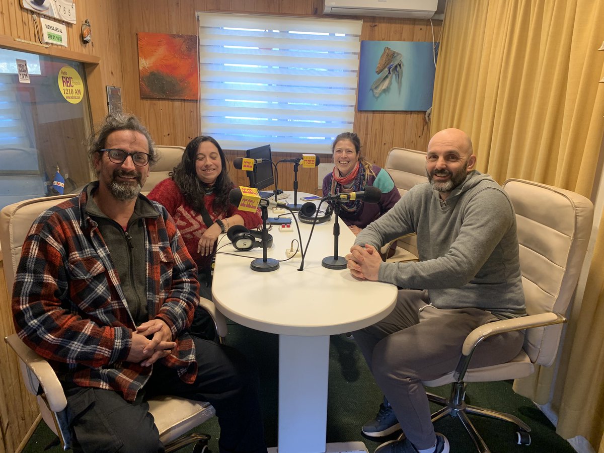 Apfesmzo's tweet photo. 🔴Sin Vacaciones 
Nuestra filial representada por su Pte @andresbenta1909, su Sec gral Alejandra Brabo y Gonzalo Lagomarsino en @rbc1210 .
🔴 Informes LAPIDARIOS sobre situación edilicia de Piriápolis y Pan de Azúcar consecuencia de la Gestión @RobertSilvaUy.
🔴Informes y fotos🧵 https://t.co/54Qj1jzkl3