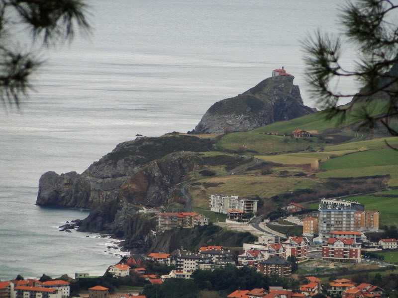 gabantxo's tweet photo. Uztailak 25ean #Bermeo ibilbidearen hasiera izanik, #Jata mendian amaituko dugu orkestra-musika entzuten paraje zoragarrian, mendizale eta musikarien artean 》》》》》》■https://t.co/lso6Fzm0NJ https://t.co/7ZG0M1P4wM