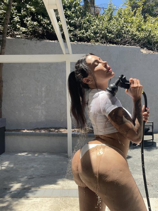 LelaStarTM