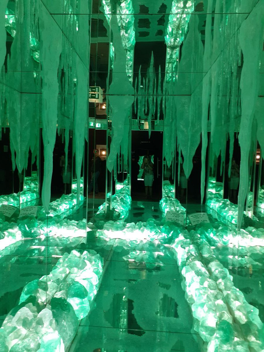 #Glaswelt
#Niederösterreich
#Weigelsdorf

instagram.com/p/C9BDJQjMPi2/…