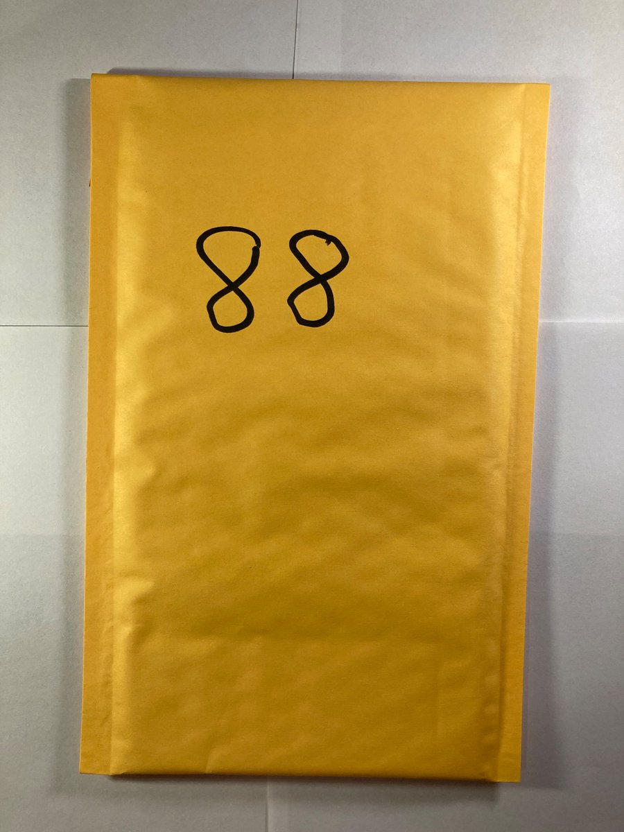 1218Sports's tweet image. 🎁Appreciation Day Giveaway🎁

Winner Announced Wednesday

Bubble Mailer includes 4 random rookie cards from the NFL, NBA or MLB

🔥Mystery Mailer #88

To enter
1. Follow
2. Retweet
3. Like