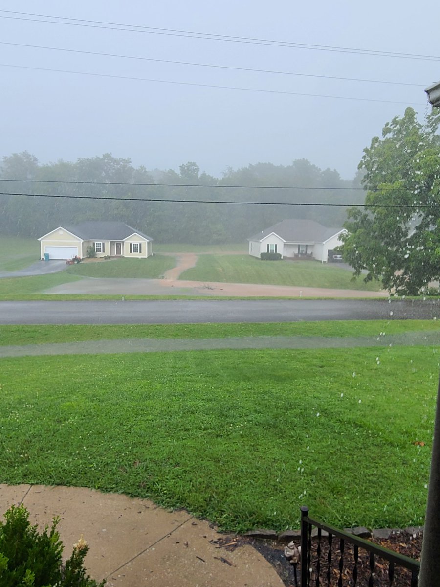 katonthehill1's tweet photo. Much needed rain in Plano, but a little too much/too quick for the drainage systems 😯
@wxornotBG @WKUweather @WBKOWeather https://t.co/nOmjHgvSBW
