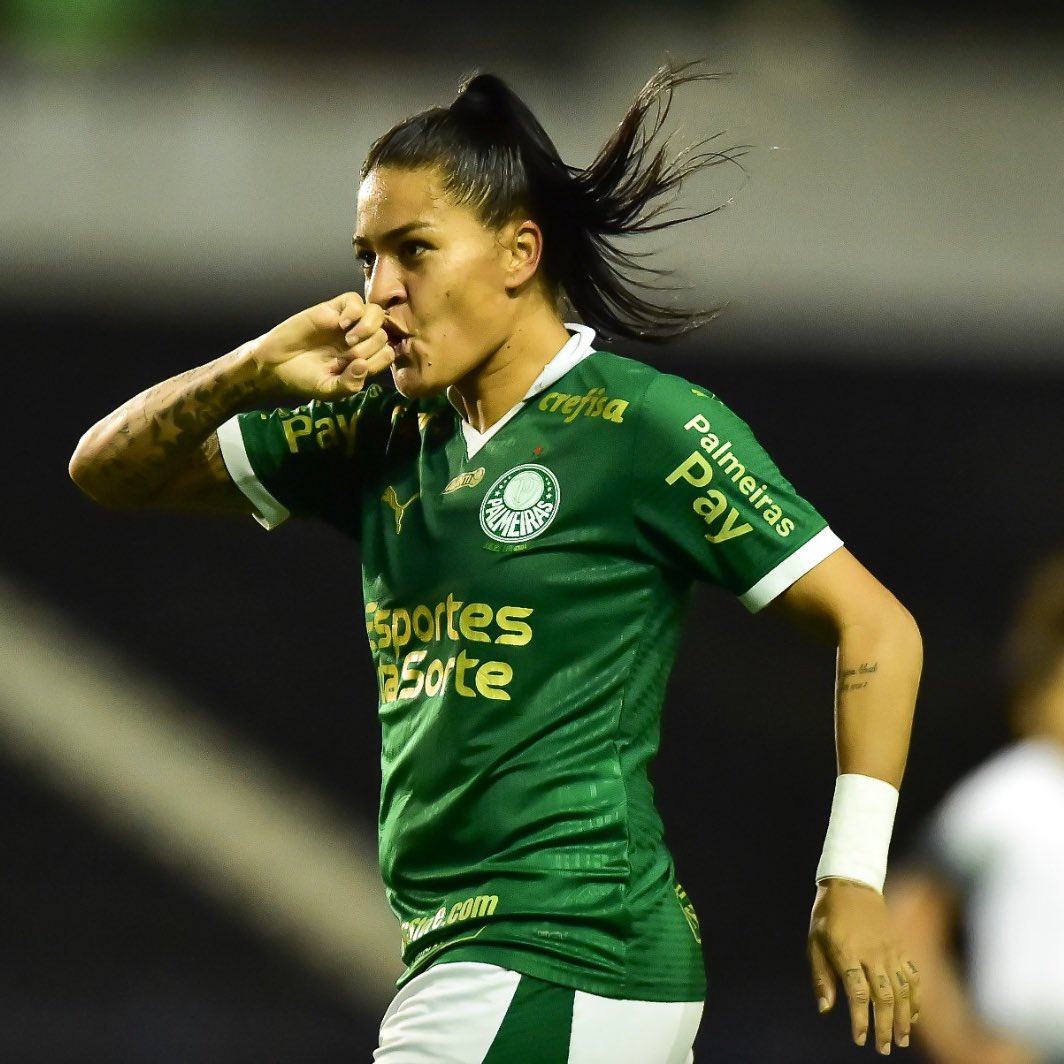 PaulistaoFem's tweet photo. É DAS PALESTRINAS! 
VITÓRIA NO SUPERCLÁSSICO SICREDI E LIDERANÇA GARANTIDA PARA O @Palmeiras_FEM 🔥
#PaulistãoFemininoSicredi
📷 Rebeca Reis e Mauro Horita/Ag. Paulistão/Centauro https://t.co/pLT3DLNqA5