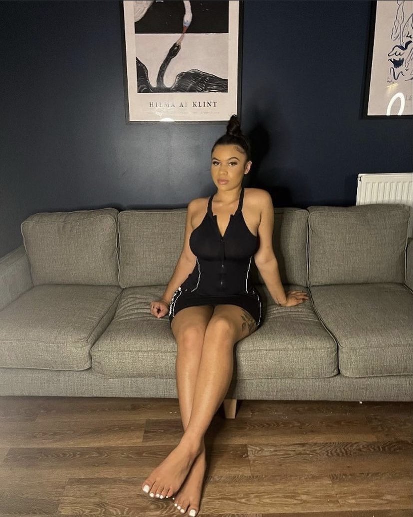 Nataliaqueenx's tweet photo. Get under my feet 👣 🐷
•
•
•
#feet #footfetish #feetplay #prettytoes #toes #Feet #piggy #paypig #paypigs #findom #findompigs #cashpig #cashalpha https://t.co/nB0fwbuZwK