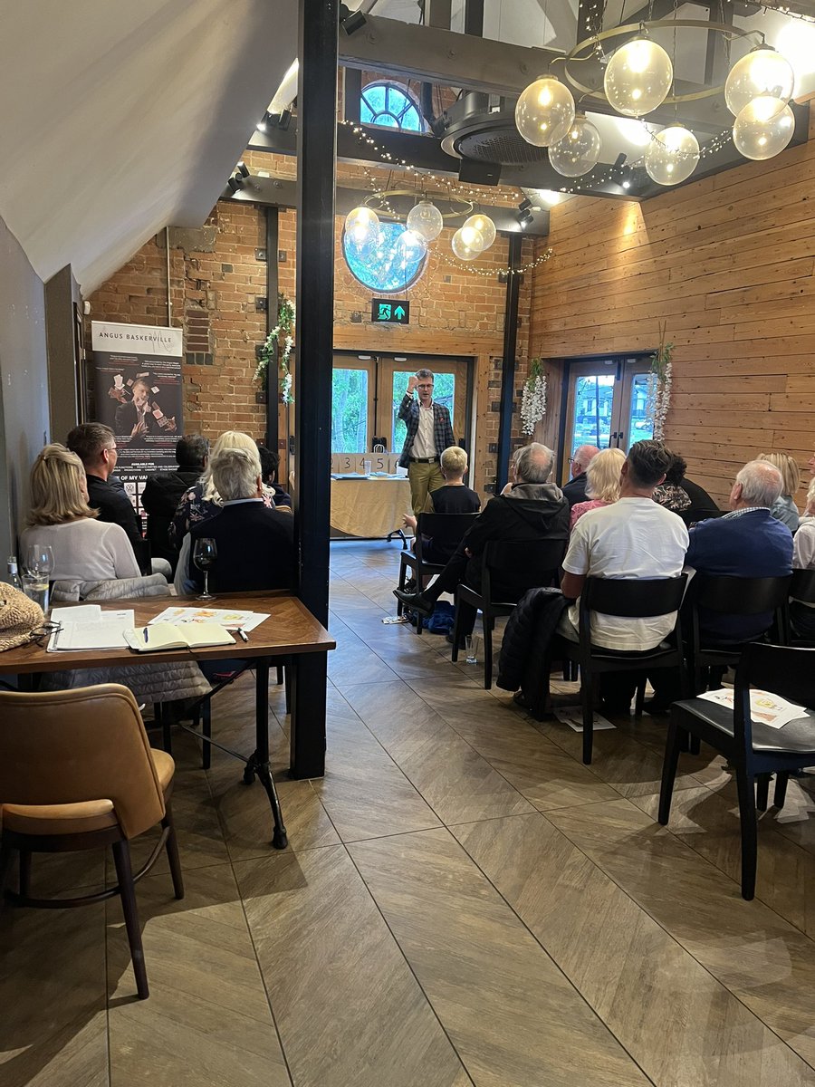 AngusBaskervil1's tweet photo. Thanks to all who booked tickets to the final preview of my #magic Show at the “Four Alls” before taking it to @vfringe in 3 weeks
Privilege to have #ccfc goalie Ben Wilson attend too
Such a top bloke
Thanks for the lovely feedback!

#pusb #skybluearmy #stratforduponavon #sellout https://t.co/jOLBflWiI8