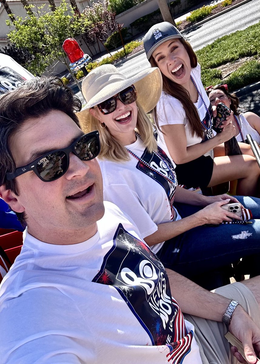 Happy 4th #summerlinparade @johnlangeler ⁦<a href="/ozzy_mora/">Ozzy Mora | News Anchor</a>⁩ #8NN ⁦<a href="/sherryswensk/">Sherry Swensk</a>⁩ celebrating 20 years hosting !!! ⁦<a href="/BrianLoftus8/">Brian Loftus</a>⁩ ⁦<a href="/MercedesLV/">Mercedes Martinez</a>⁩ ⁦<a href="/jctheproducer/">JC Fernandez</a>⁩