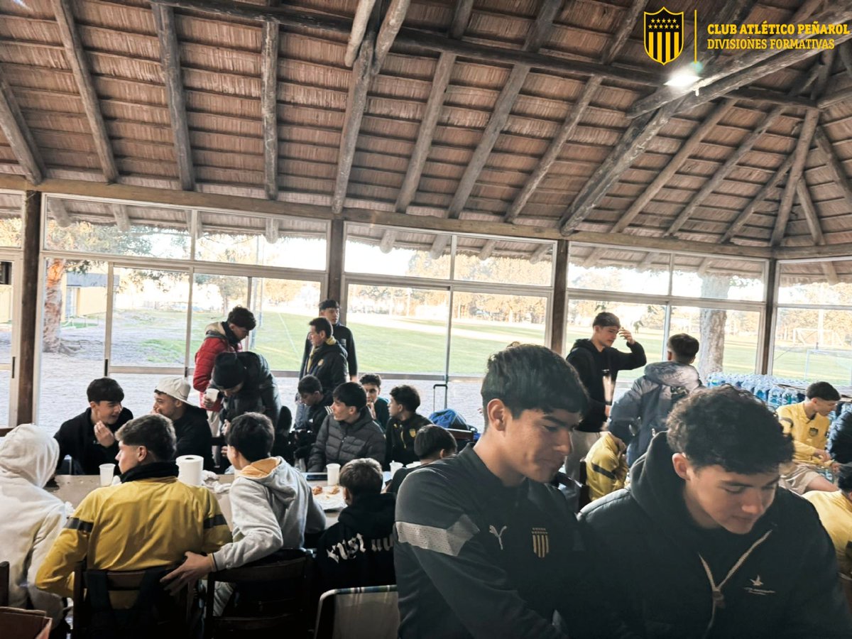 FormativasCAP's tweet photo. Se realizó en la jornada de hoy un almuerzo en el Centro de Alto Rendimiento con los planteles de SUB 15 y SUB 14.

🔥🥩🍞🫕

#SemilleroDeAmérica https://t.co/3K6xjuPBlf