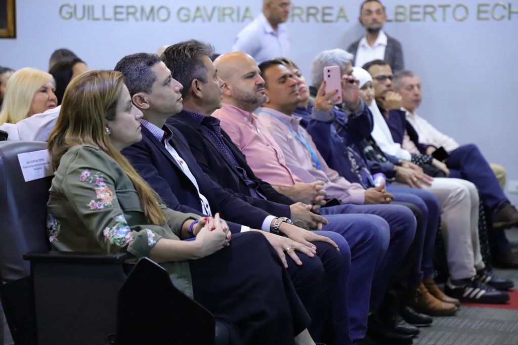 Hoy, Día Nacional de Libertad Religiosa, reconocimos al sector religioso en el encuentro metropolitano de Comités de Libertad Religiosa y de cultos. Invitamos a las entidades religiosas y sus organizaciones sociales a sumarse a las causas sociales en pro del bien de Antioquia.