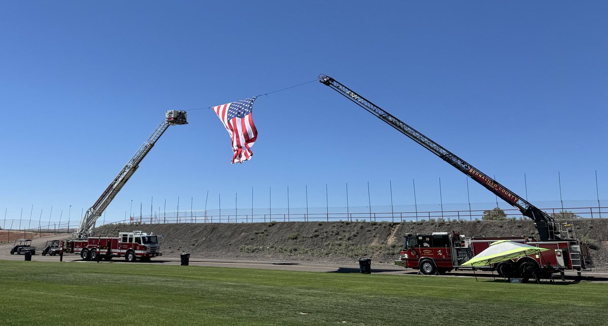 MDtheDO's tweet photo. Excited to be working my first event as an EMS physician with some awesome folks! Happy 4th of July to everyone! #EMS #emergencymedicine #albuquerque #freedom4th https://t.co/p2UBlcxpDW