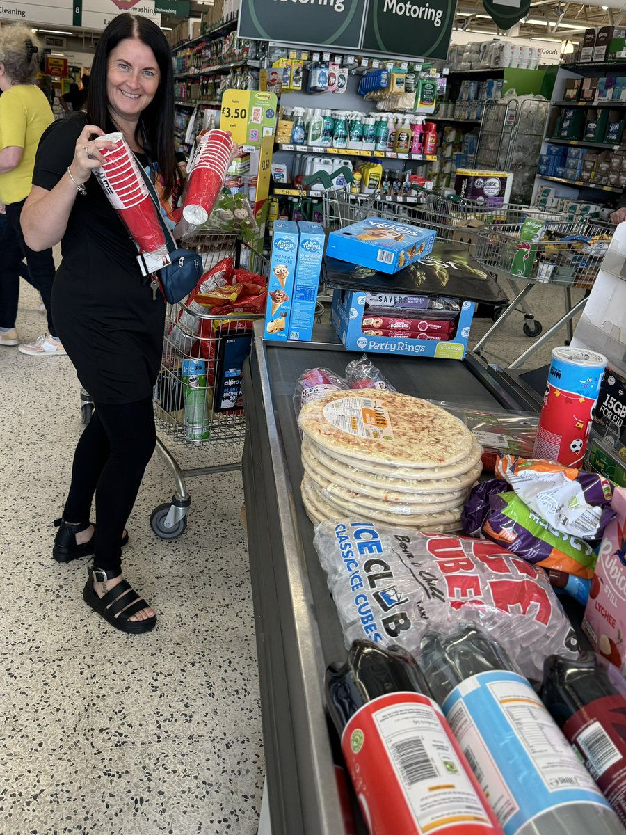 Mrs P (@sm_mrsp) on Twitter photo Started the food shopping for our year 6 āJunior Promā. Hooray for Kelly Jo coming to help. <a href="/ManorSalisbury/">Salisbury Manor Primary School</a> Started the food shopping for our year 6 āJunior Promā. Hooray for Kelly Jo coming to help. <a href="/ManorSalisbury/">Salisbury Manor Primary School</a>