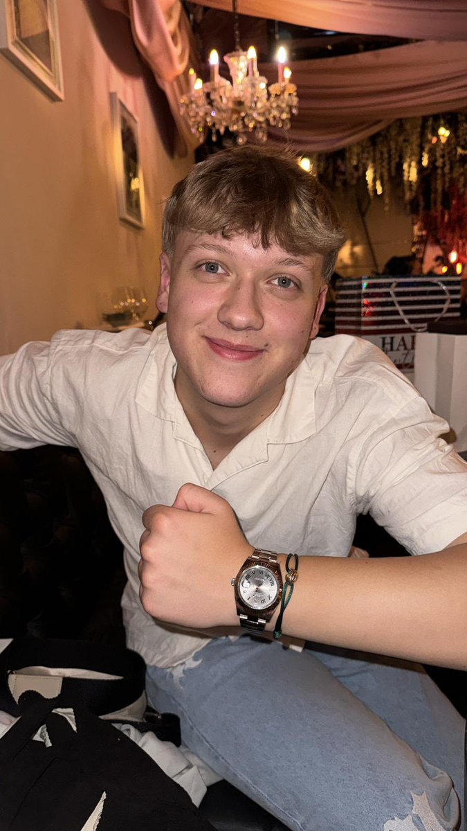 rezon ay tweet media