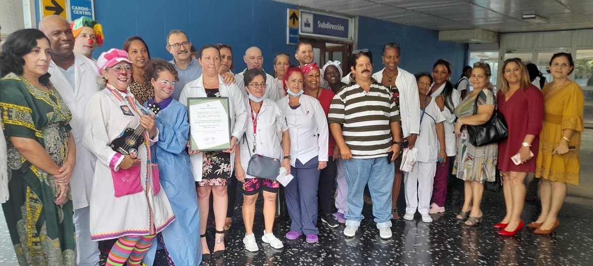 🏥La sensibilidad, entrega, compromiso y preparación de los profesionales del Hospital Pediátrico William Soler han sido imprescindibles para obtener el certificado de institución acreditada del <a href="/MINSAPCuba/">Ministerio de Salud Pública de Cuba</a>.

🩺bit.ly/3zpH5sK

#CubaPorLaVida 🇨🇺