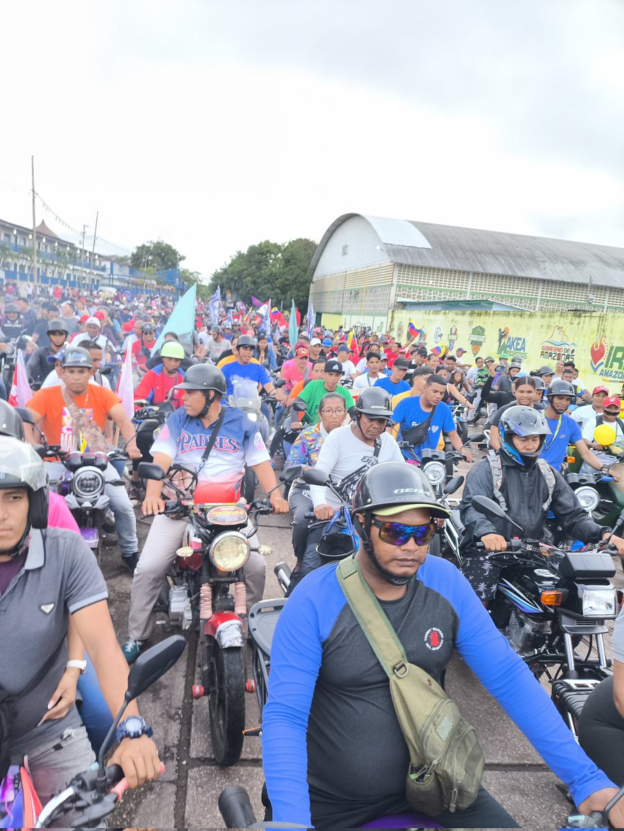 🇻🇪AMAZONAS

🚩 PUEBLO | Impresionante RODADA MOTORIZADA en Apoyo al <a href="/NicolasMaduro/">Nicolás Maduro</a> con los caballos de acero en el compromiso con la patria y la VENEZUELA NUESTRA. #MaduroPresidente
#FeEnNuestroPueblo

<a href="/PartidoPSUV/">PSUV</a>
<a href="/dcabellor/">Diosdado Cabello R</a>
<a href="/jorgerpsuv/">Jorge Rodríguez</a>
<a href="/Jesusma26086362/">Matias</a>