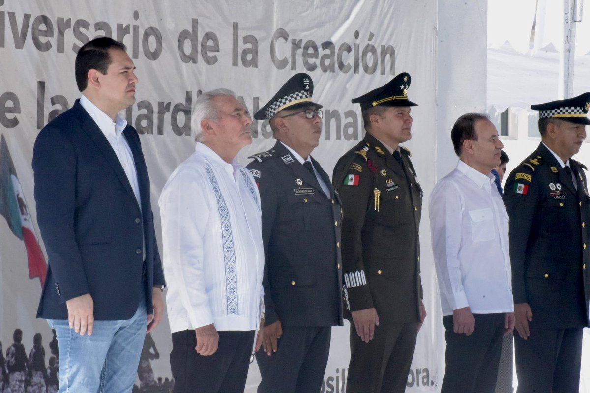 AdolfoSalazar_'s tweet photo. Hoy celebramos cinco años de dedicación y compromiso de la Guardia Nacional en la protección y servicio de las y los mexicanos. Agradecemos a cada miembro de esta institución por su valentía y esfuerzo. Continuemos trabajando juntos por un futuro más seguro. https://t.co/ETQ5TE8mge