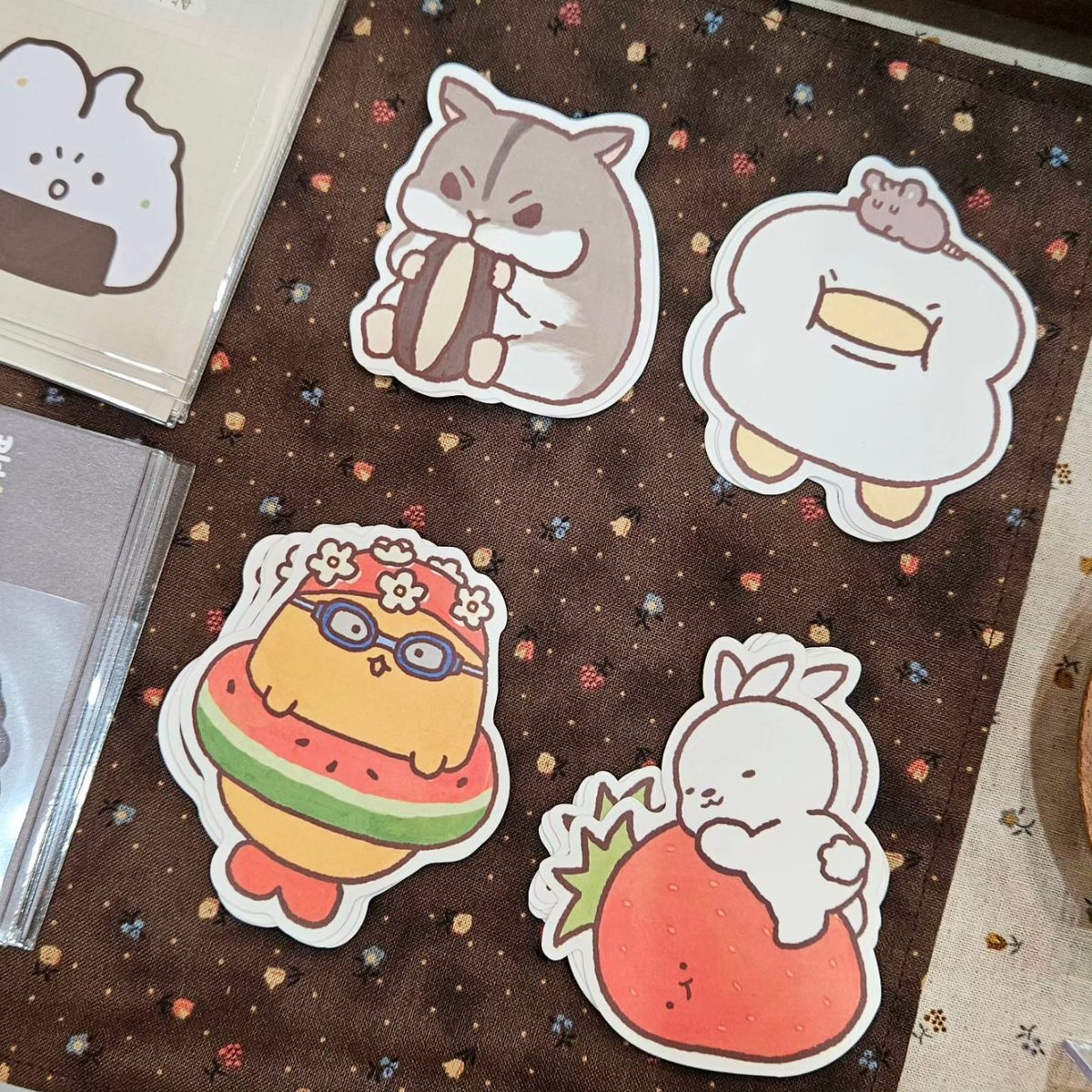 물놀이 준비중인 새홍이와 함께
서일페 둘째 날도 오픈했어요🤍

🧡서울일러스트레이션페어v.17
07.04~07.07
부스 I47