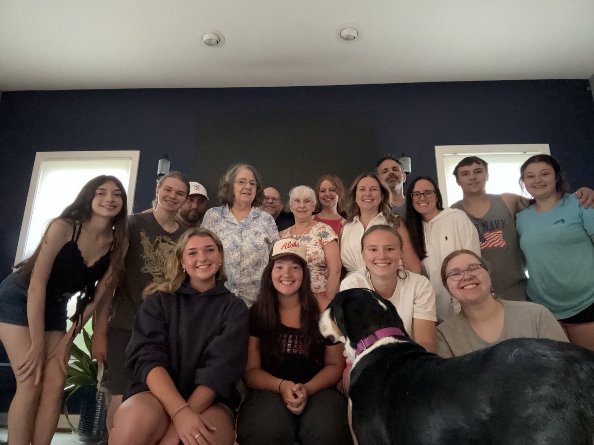 ⁦<a href="/karinstevens31/">Karin Stevens (she/her) 🏳️‍🌈🇺🇦</a>⁩ missed you today girl! Love you! ❤️💥