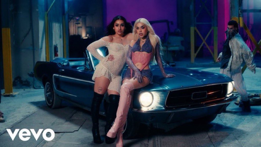 KeniaOsSitio's tweet photo. El video oficial de “VIP” de Kenia OS &amp; Villano Antillano. ¡Disponible este 11 de Julio! https://t.co/s7IagKEJXI