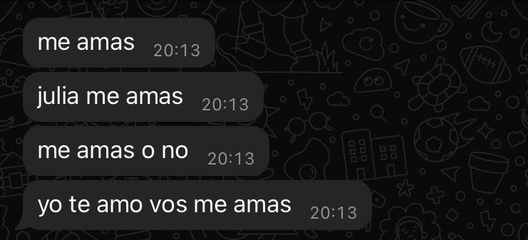 “ay no voy a ser intenso, mirá si se aburre”
literalmente mi tipo: