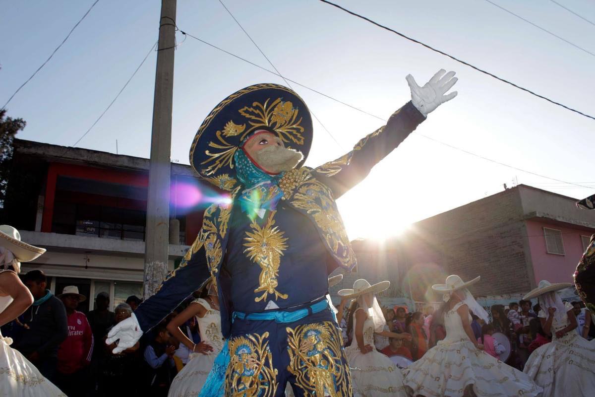 .<a href="/antorchaedomx/">Antorcha Edomex</a> realizará su tercer Encuentro de Danzas Tradicionales del Estado de México en la Alameda Central de Toluca.  Participarán alrededor de veinte grupos artísticos, con más de 600 danzantes de diversos municipios mexiquenses #AntorchaYDanzaTradicional